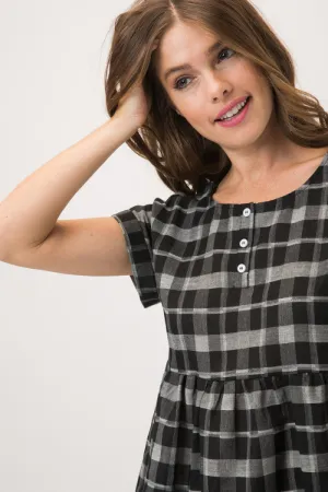 BLACK PLAID RUFFLED BUTTON FRONT TOP MRMTP7610
