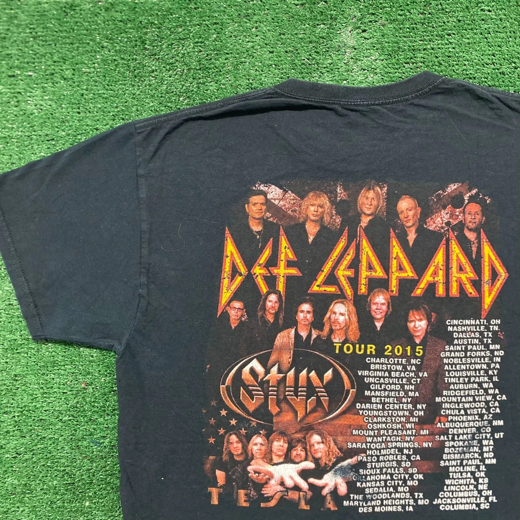 Essential Def Leppard Styx Tesla Rock Metal Band T-Shirt
