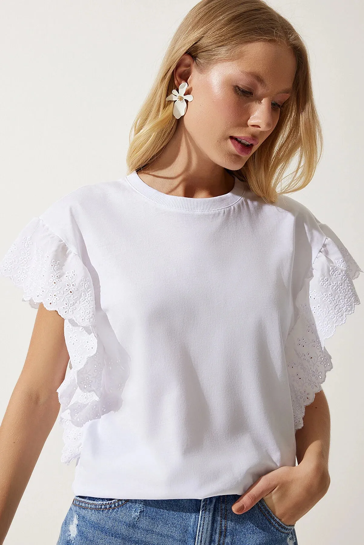 Happiness Istanbul Women's Scalloped Knitted Blouse