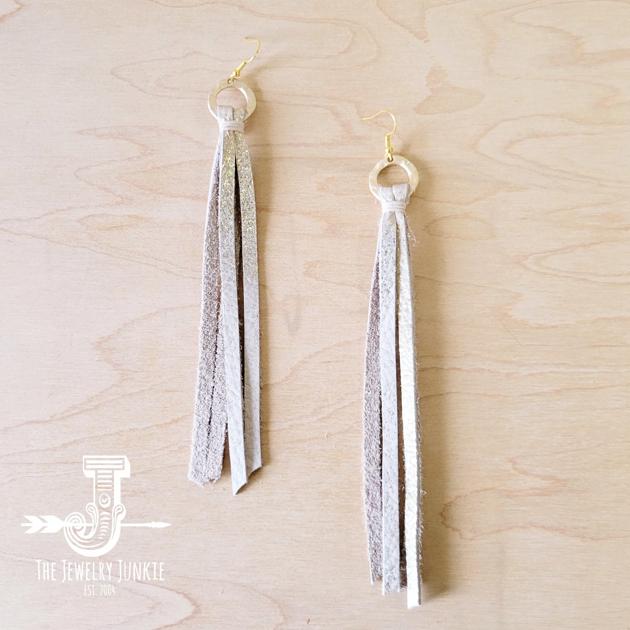 Leather Fringe Earrings in White Metallic 224rr