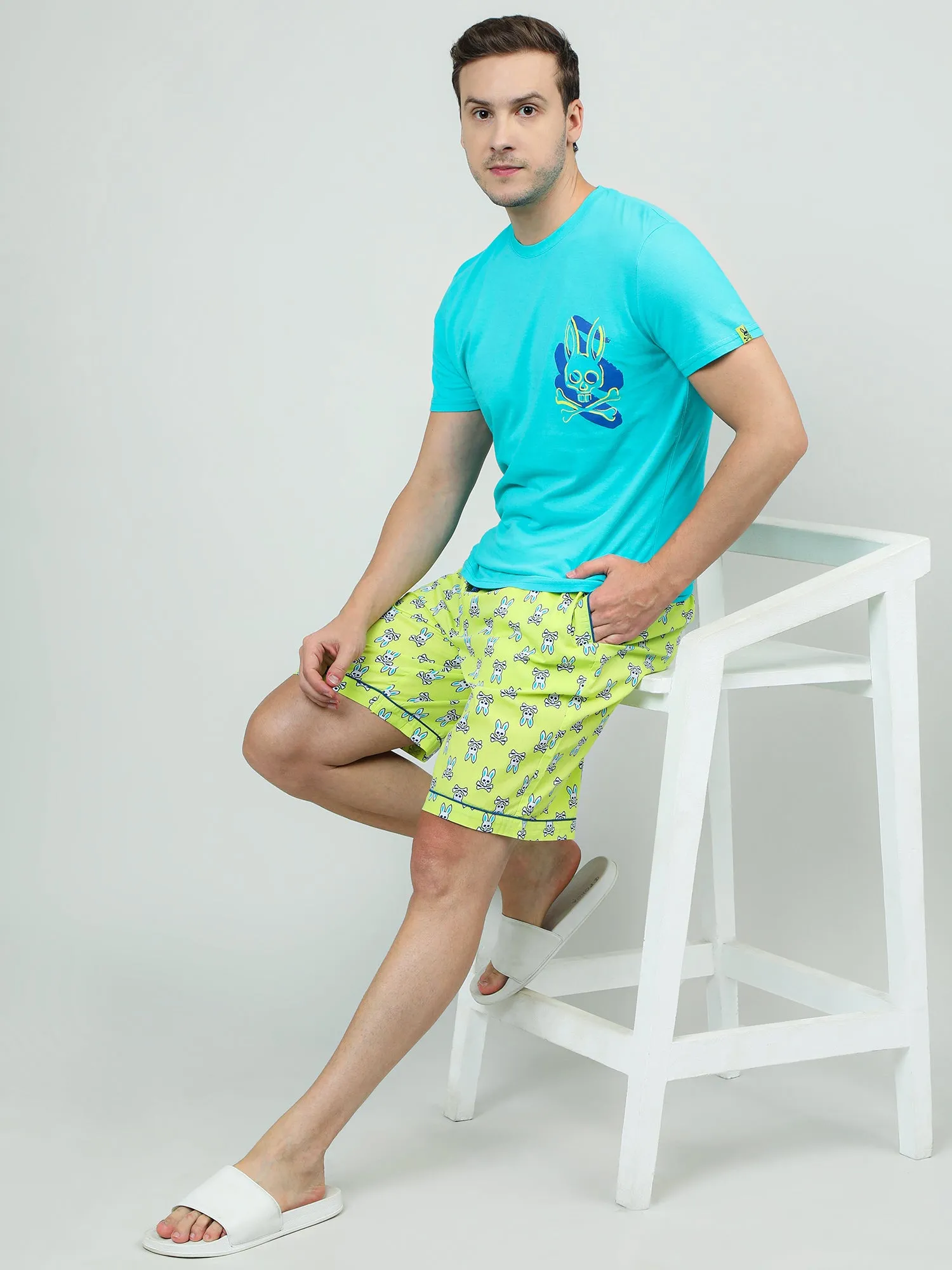 Men Green Oversized Cotton Knee-Length Shorts